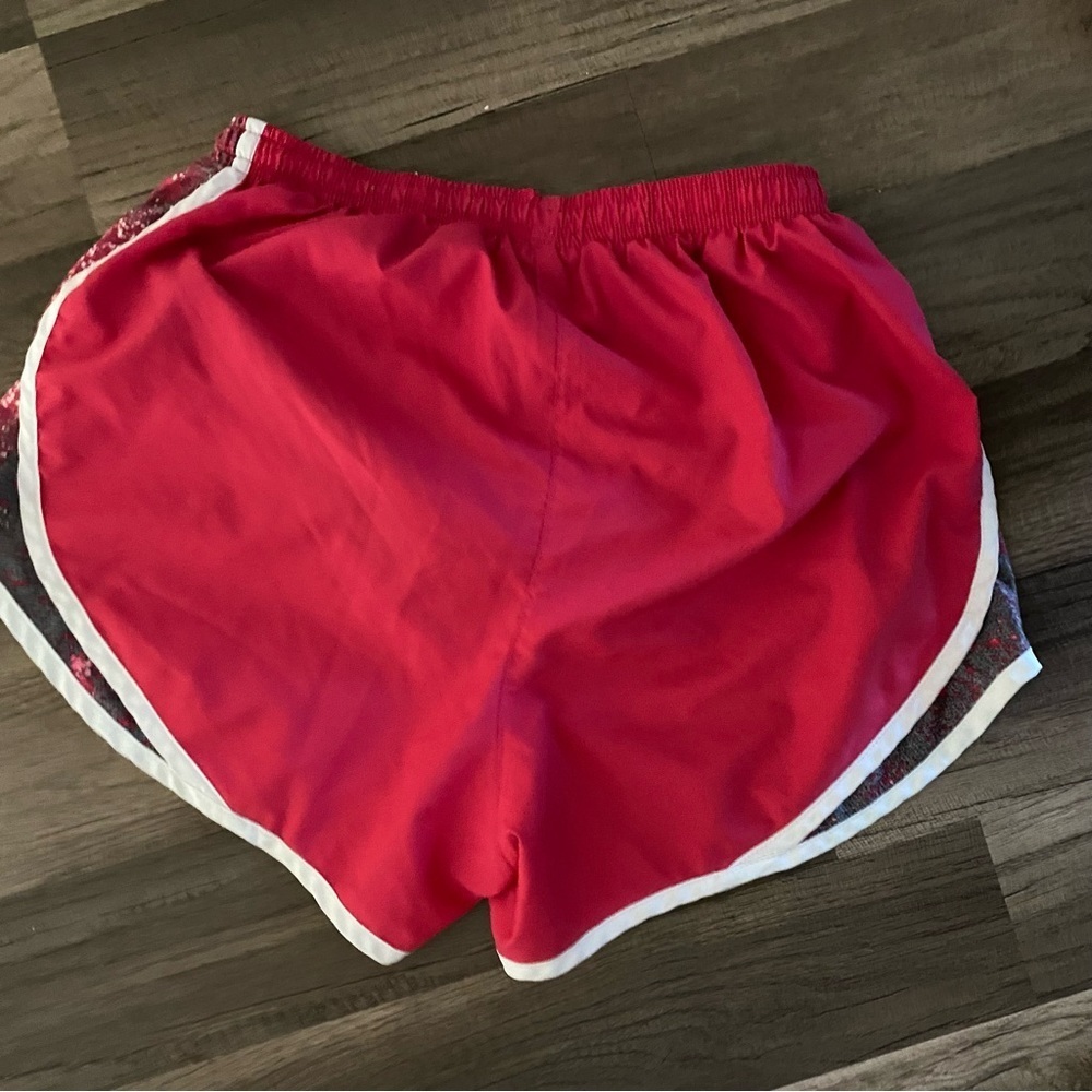 Nike  Dri - Fit athletic pink Women’s short size S - Picture 3 of 7